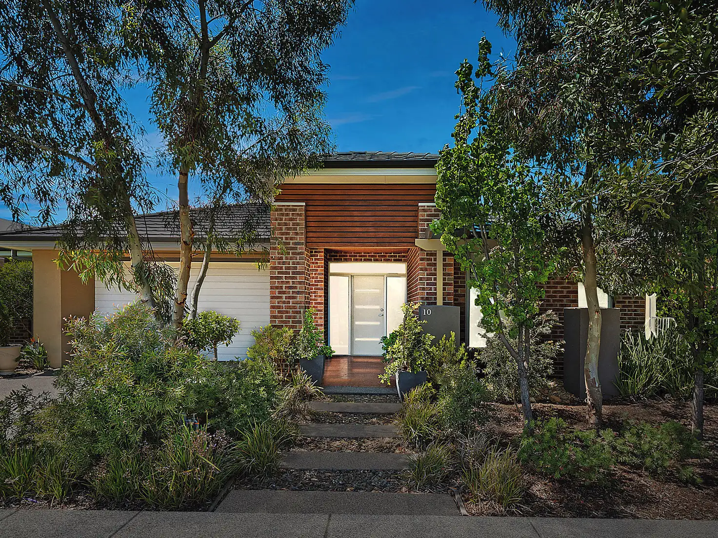 Main view of Homely house listing, 10 Paraffin Drive, Leopold VIC 3224