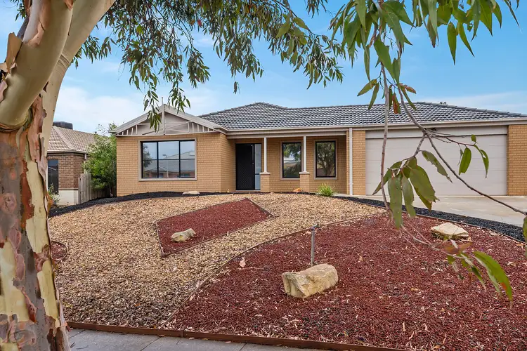 12 Silverdale Drive, Darley VIC 3340