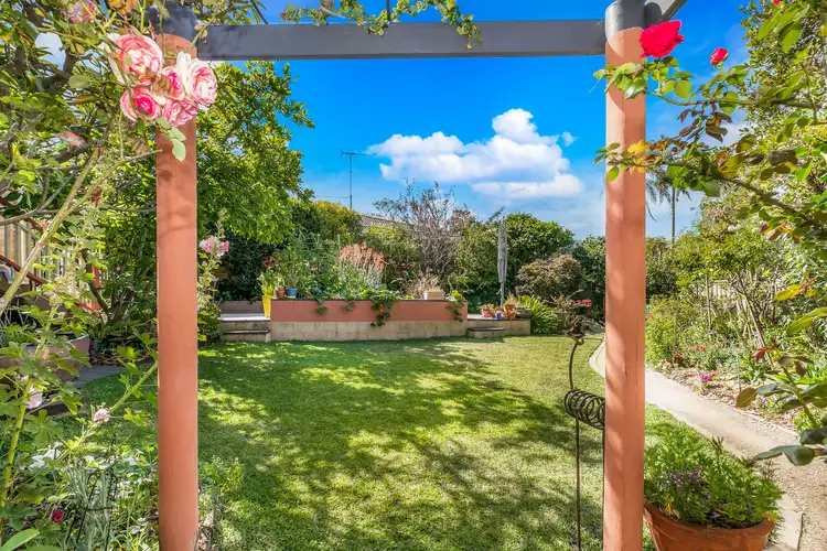 6 Azalea Place, Loftus NSW 2232