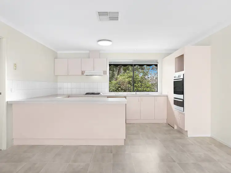 Fourth view of Homely house listing, 2 Sirius Court, Yallambie VIC 3085