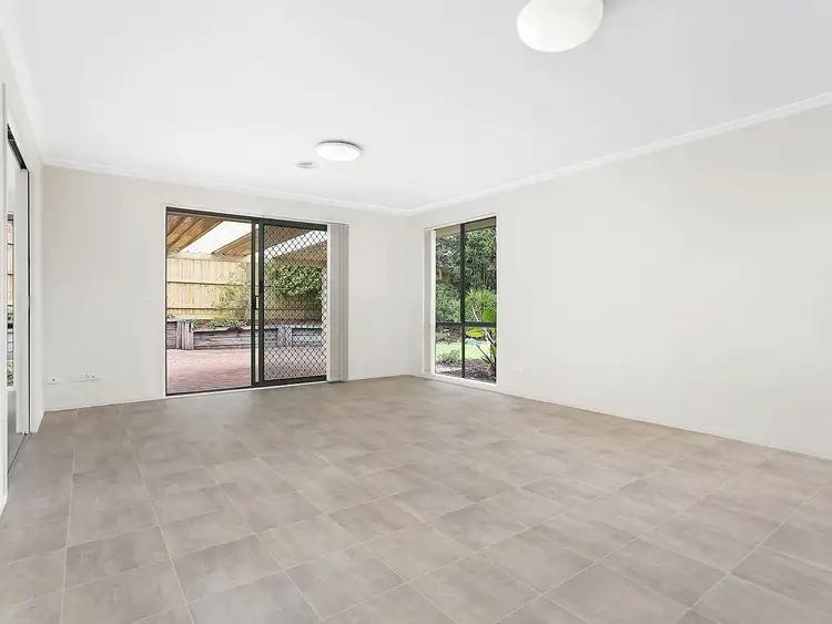 Fifth view of Homely house listing, 2 Sirius Court, Yallambie VIC 3085