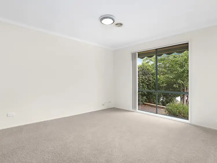 Sixth view of Homely house listing, 2 Sirius Court, Yallambie VIC 3085
