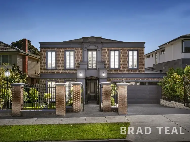 9 Balmanno Crescent, Strathmore VIC 3041