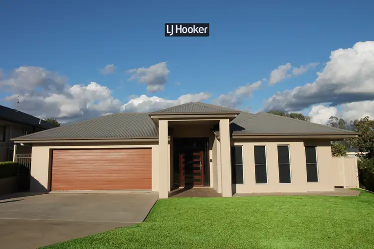 16 Coolibah Drive, Inverell NSW 2360