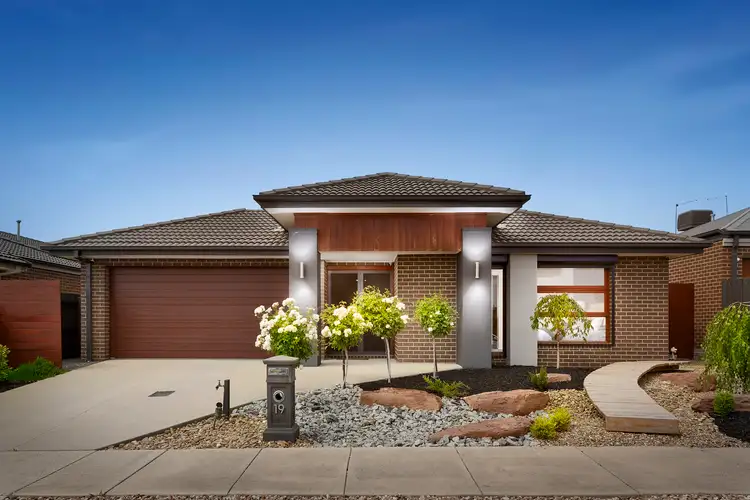 19 Coop Drive, Gisborne VIC 3437