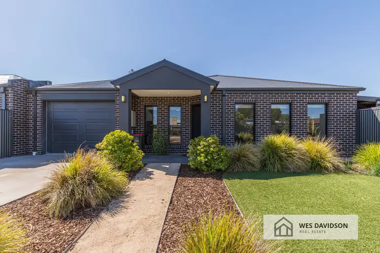 1/32 Dollar Avenue, Horsham VIC 3400