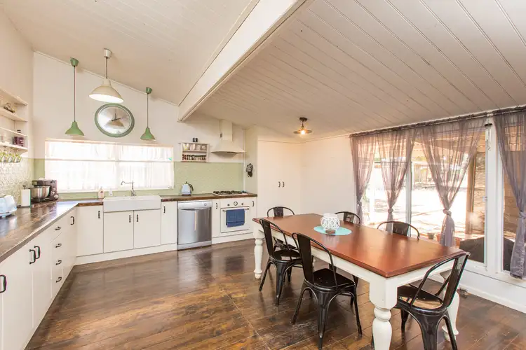 Fifth view of Homely house listing, 1033 Paschendale Avenue, Merbein VIC 3505