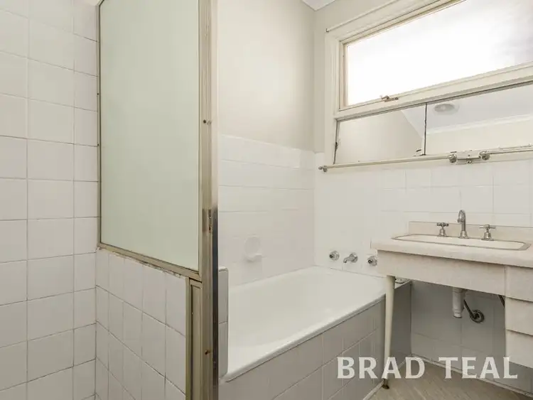 Fifth view of Homely unit listing, 1/17 Ballater Street, Essendon VIC 3040