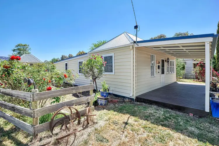 35 Byerly Street, Elmhurst VIC 3469