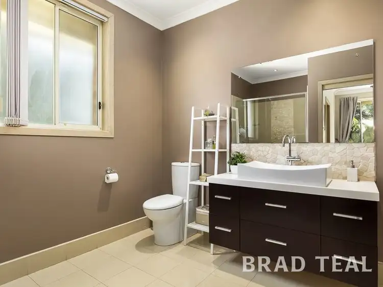 Sixth view of Homely house listing, 2 Nordic Avenue, Keilor Lodge VIC 3038