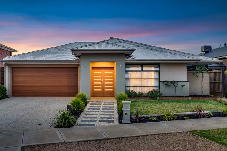 14 Goulding Drive, Fraser Rise VIC 3336