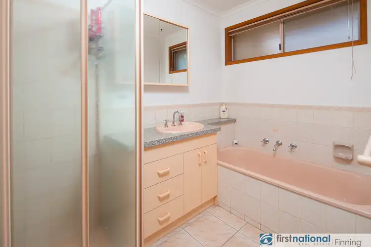 Seventh view of Homely house listing, 1/4 Glenn Close, Cranbourne West VIC 3977