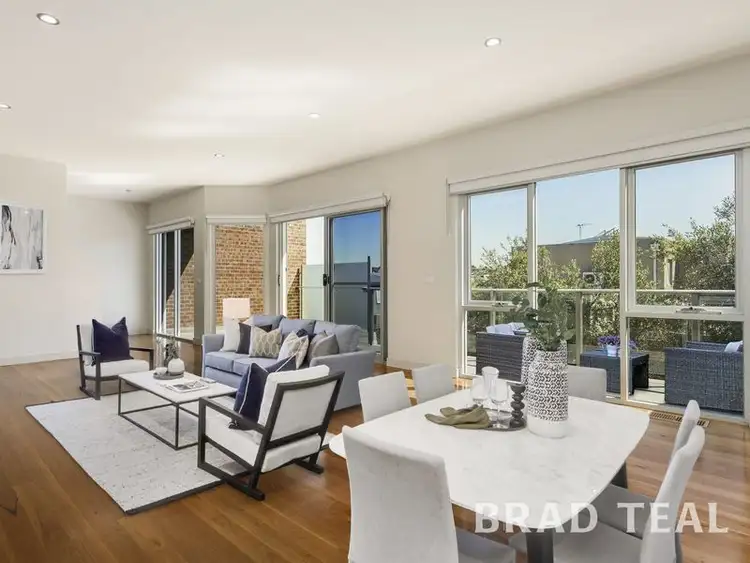 2B Valley View Court, Niddrie VIC 3042