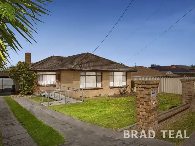 7 Percival Street, Oak Park VIC 3046