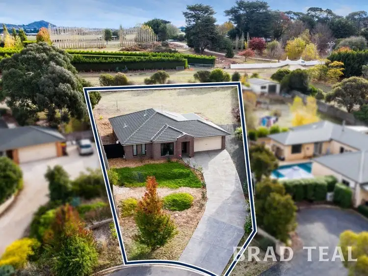 5 Larissa Close, Romsey VIC 3434