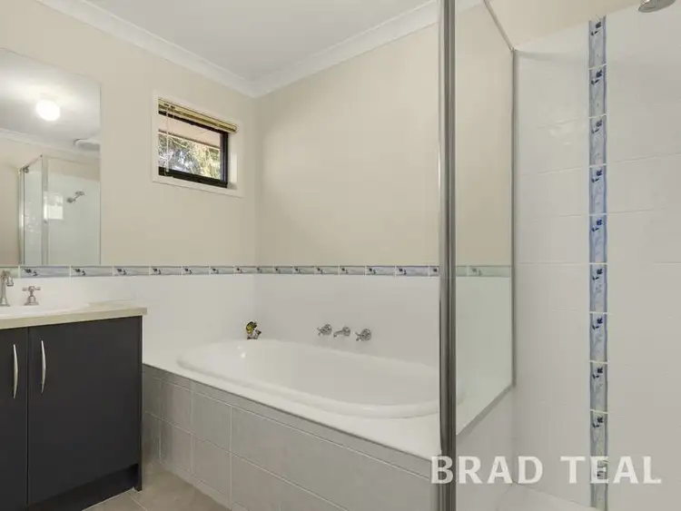 Sixth view of Homely house listing, 5 Larissa Close, Romsey VIC 3434