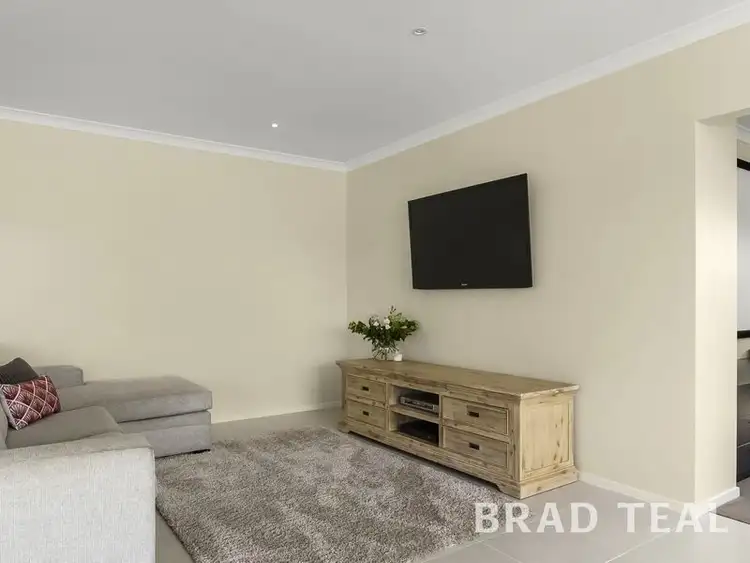 Fifth view of Homely house listing, 2 Pontvale Close, Gisborne VIC 3437