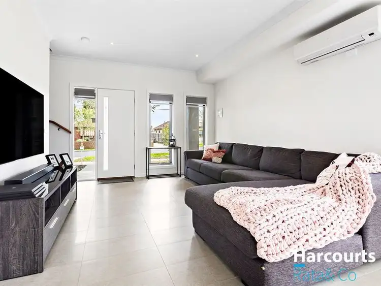 Fifth view of Homely townhouse listing, 1/19 Howell Street, Lalor VIC 3075