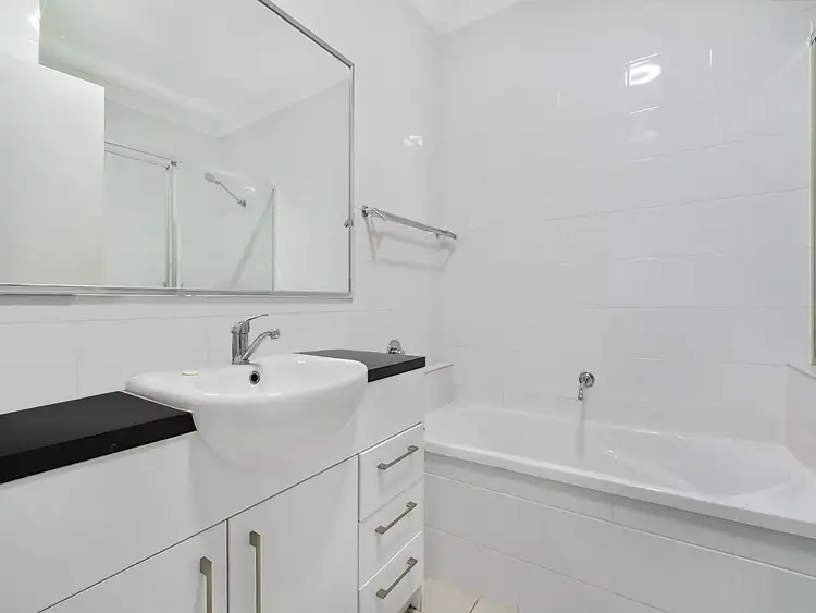 Sixth view of Homely semi-detached listing, 33 Gunther Avenue, Coomera QLD 4209