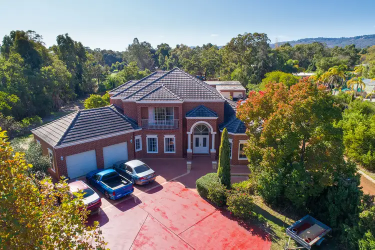 17 Crystal Brook Road, Wattle Grove WA 6107