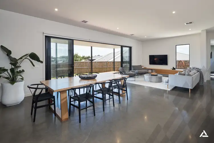 Sixth view of Homely house listing, 5 Manningham Court, Warragul VIC 3820