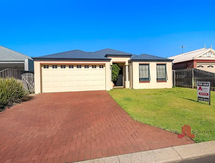 4 Ambrose Green, Pelican Point WA 6230