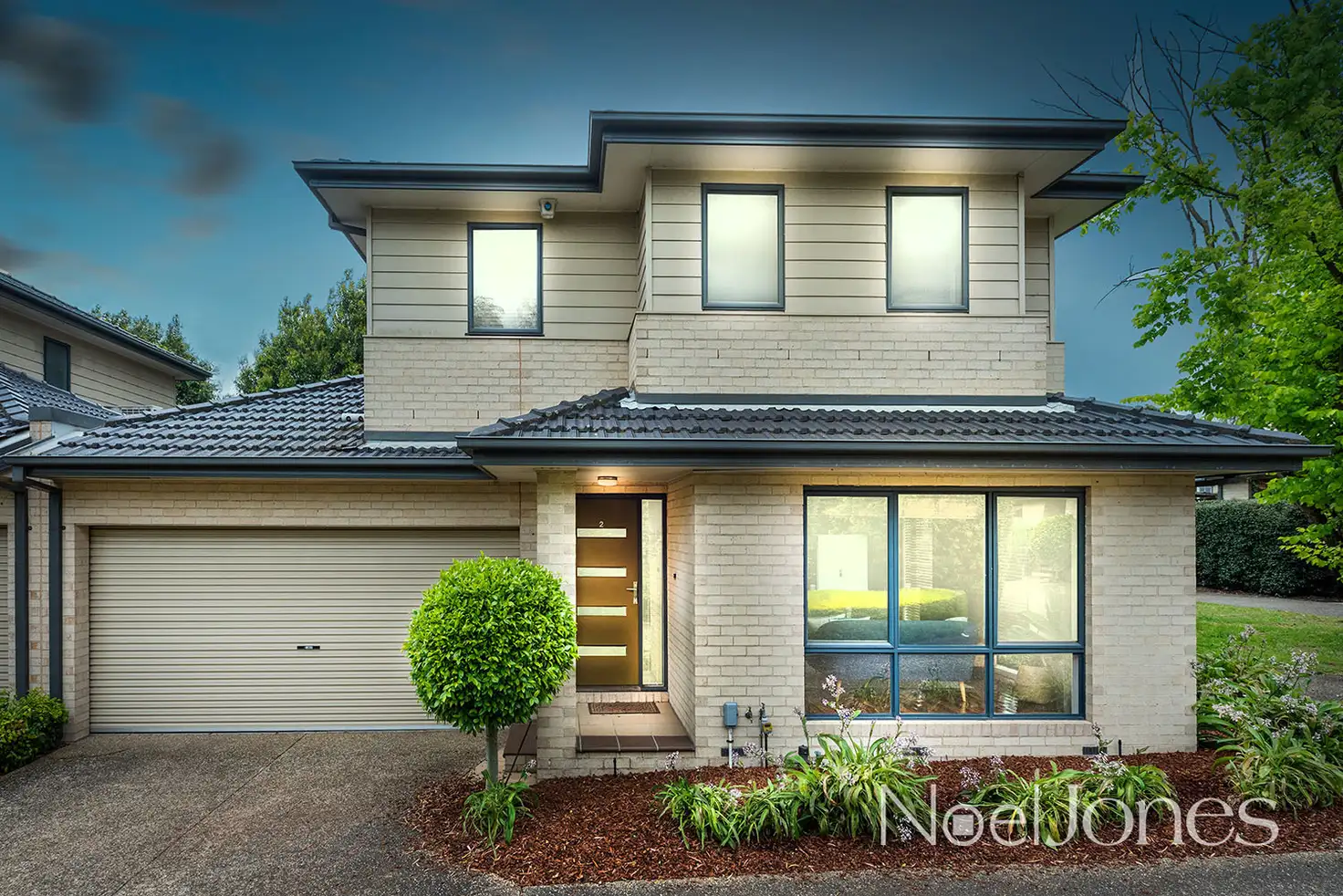 Main view of Homely townhouse listing, 2/317 Dorset Road, Croydon VIC 3136