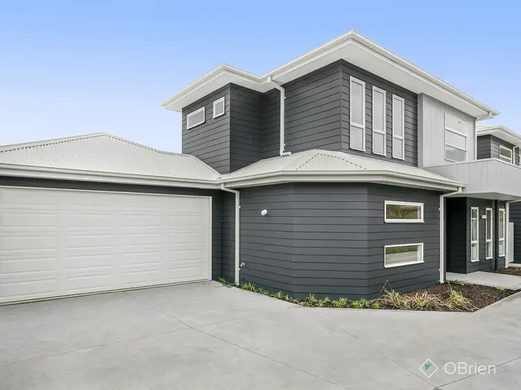 2/4 Station Crescent, Baxter VIC 3911