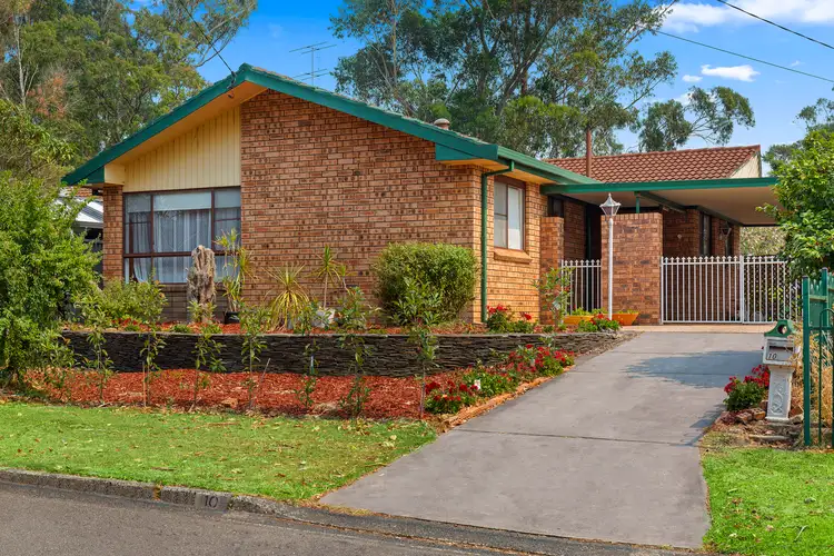 10 Malison Street, Wyoming NSW 2250