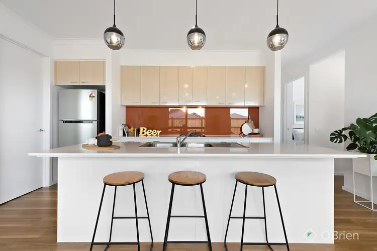 Second view of Homely house listing, 29 Songlark Crescent, Carrum Downs VIC 3201