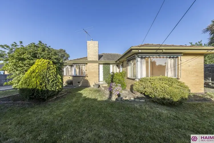 Second view of Homely house listing, 4 Murragong Avenue, Bundoora VIC 3083