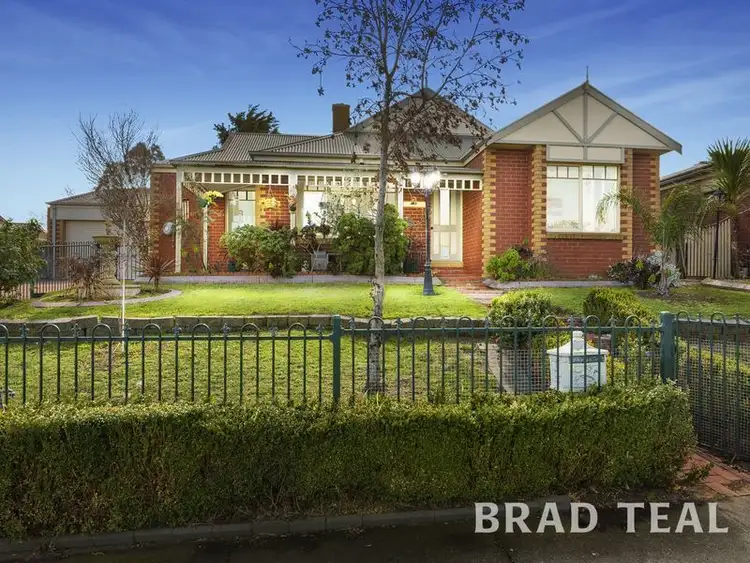 8 Lalor Crescent, Sunbury VIC 3429