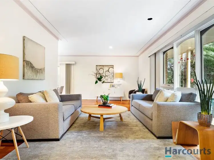 Second view of Homely house listing, 5 Franklin Court, Glen Waverley VIC 3150
