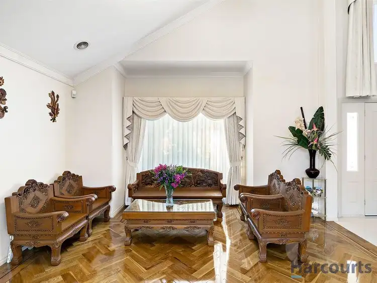 Fifth view of Homely house listing, 10 Holmes Way, Glen Waverley VIC 3150