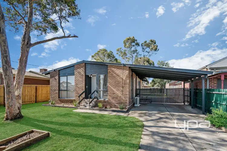 42 Learmonth Street, Sunbury VIC 3429