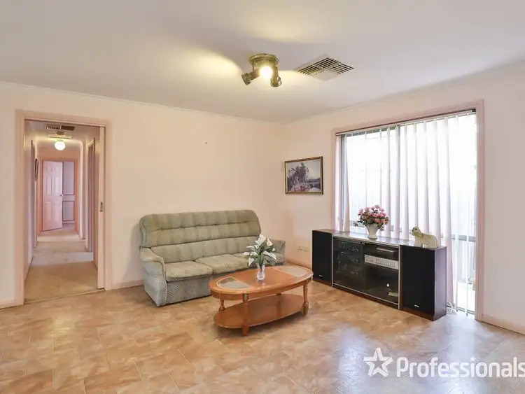 Fifth view of Homely house listing, 3 Coonawarra Close, Mildura VIC 3500