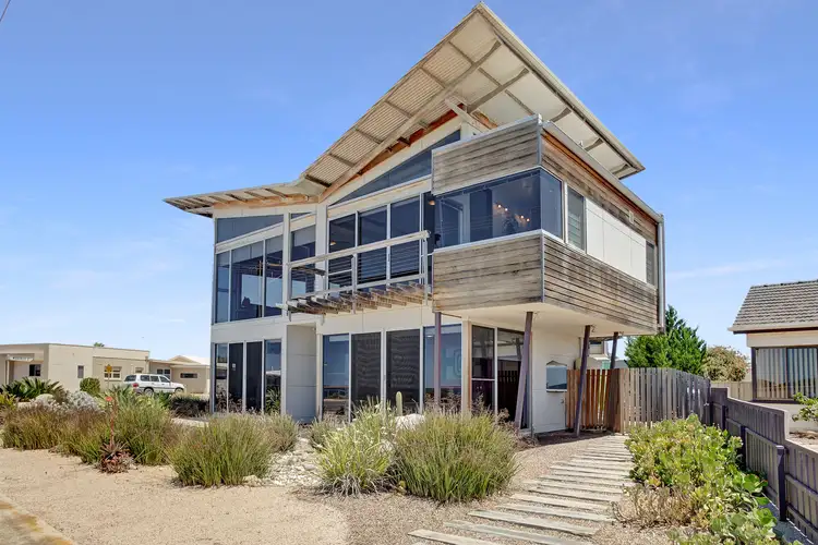 9 Esplanade, Tumby Bay SA 5605