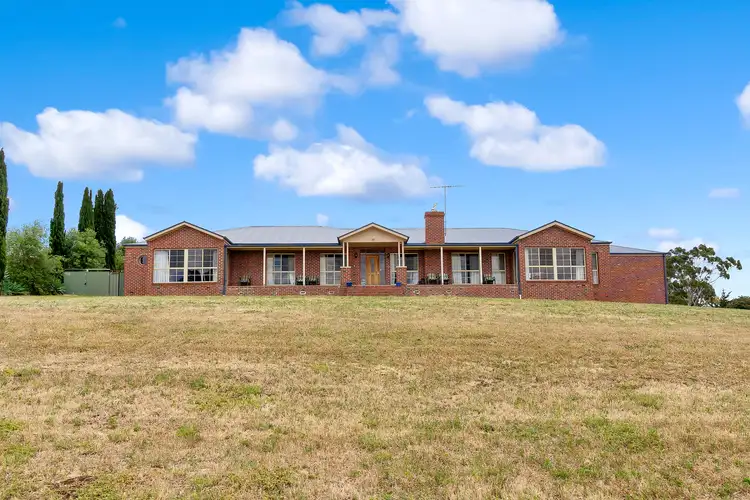 8 Bushby Court, Darley VIC 3340