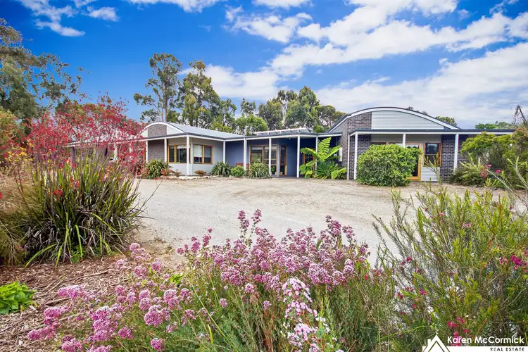 5B Louise Simon Court, Leongatha VIC 3953