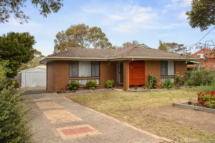 11 Raywood Avenue, Cowes VIC 3922