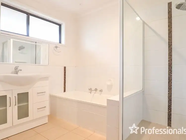 Second view of Homely house listing, 33 Eulinga Drive, Mildura VIC 3500