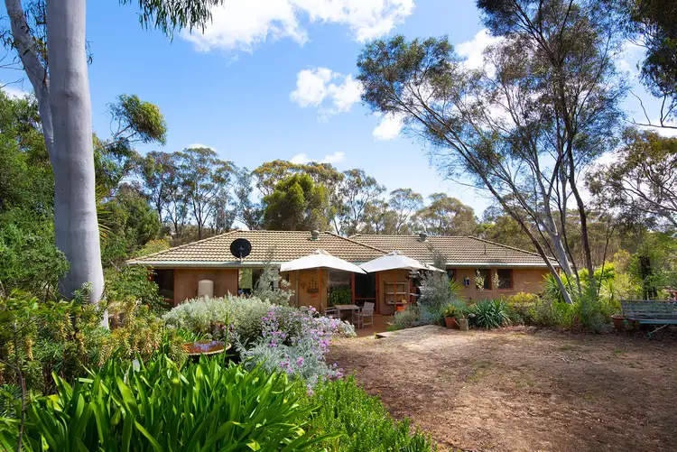 65 Odgers Road, Castlemaine VIC 3450