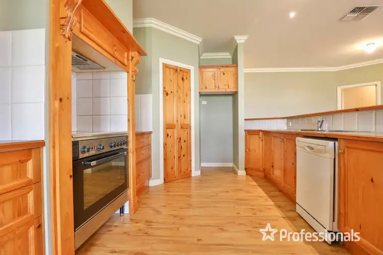 Third view of Homely house listing, 7 Nabila Court, Mildura VIC 3500