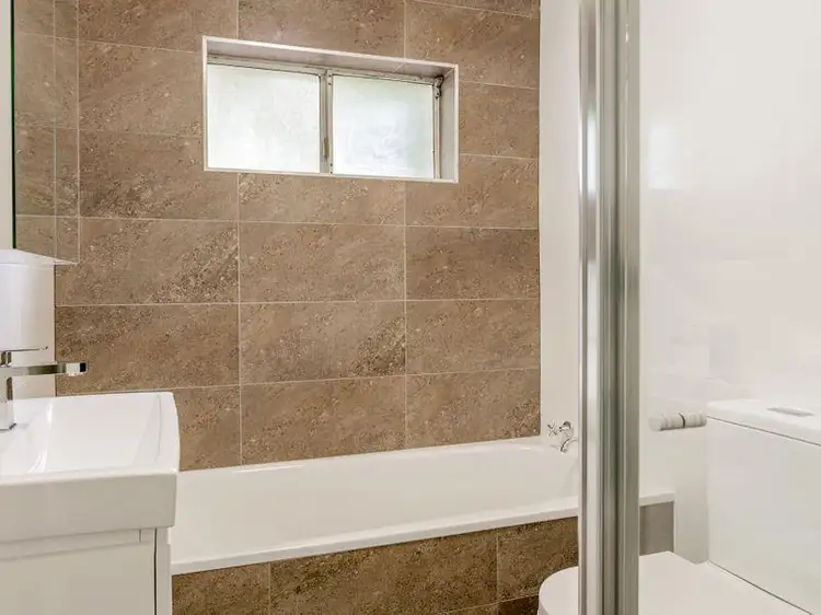 Fifth view of Homely apartment listing, 1/15 Holborn Avenue, Dee Why NSW 2099