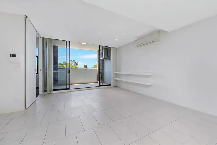 606B/3 Broughton Street