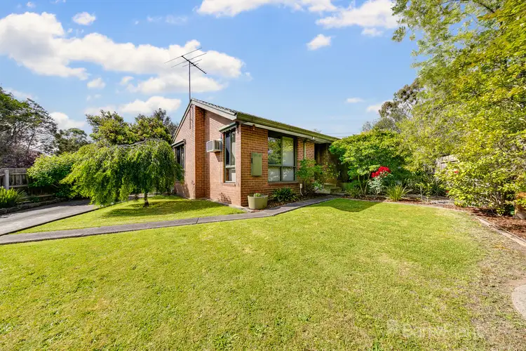 13 Upton Crescent, Narre Warren VIC 3805