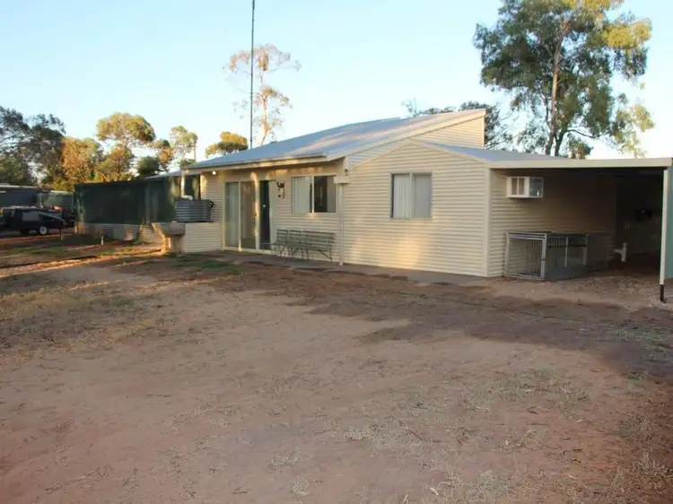 17-19 West Street, Pooncarie NSW 2648