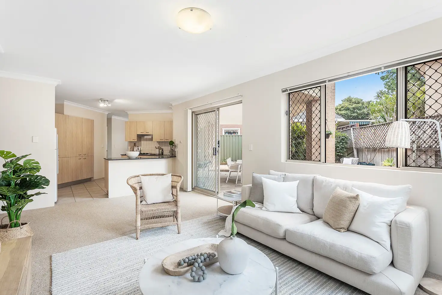 Main view of Homely unit listing, 2/31-33 Hotham Road, Gymea NSW 2227