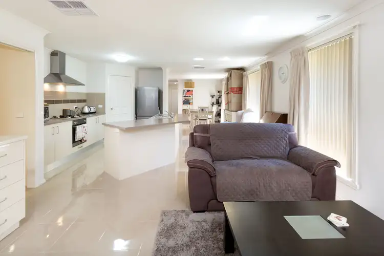 Fifth view of Homely house listing, 10 Castleton Street, Wodonga VIC 3690