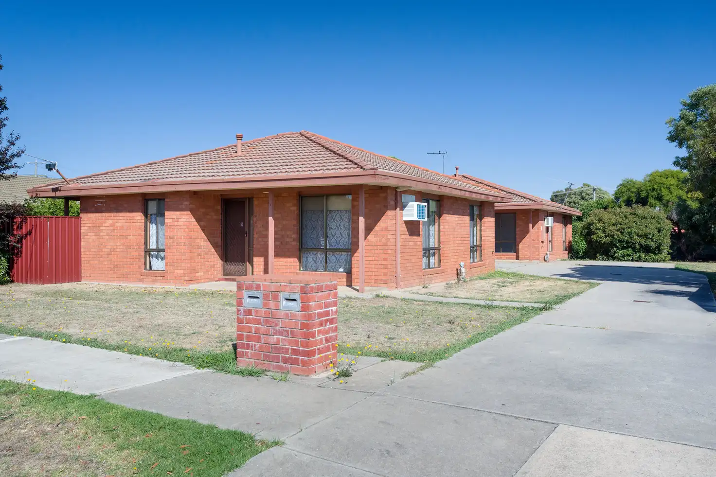Main view of Homely block of units listing, 1 & 2/30 Campbell Avenue, Wodonga VIC 3690